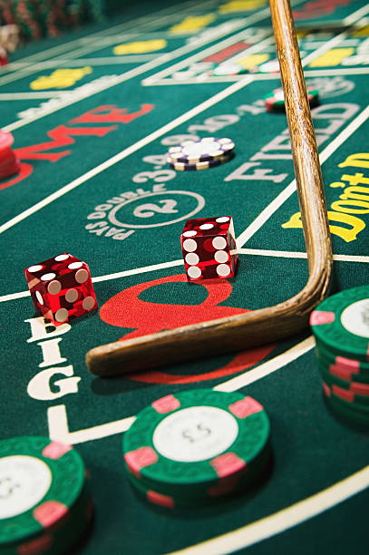 apelbet Open Bandarq Online Room Tables